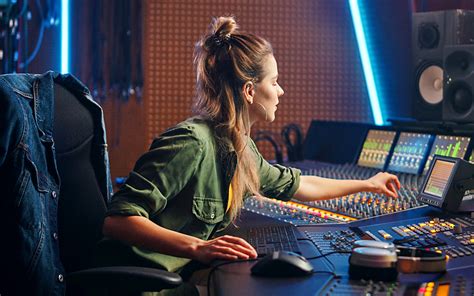 what skills do you need to be a music producer what kind of personality traits might make someone a successful music producer